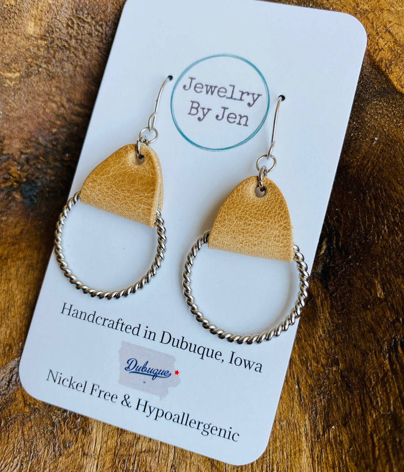 Twisted Hoop Earrings: Weathered Tan