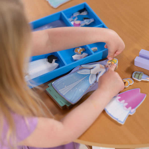 Disney Magnetic Dress Up Cinderella