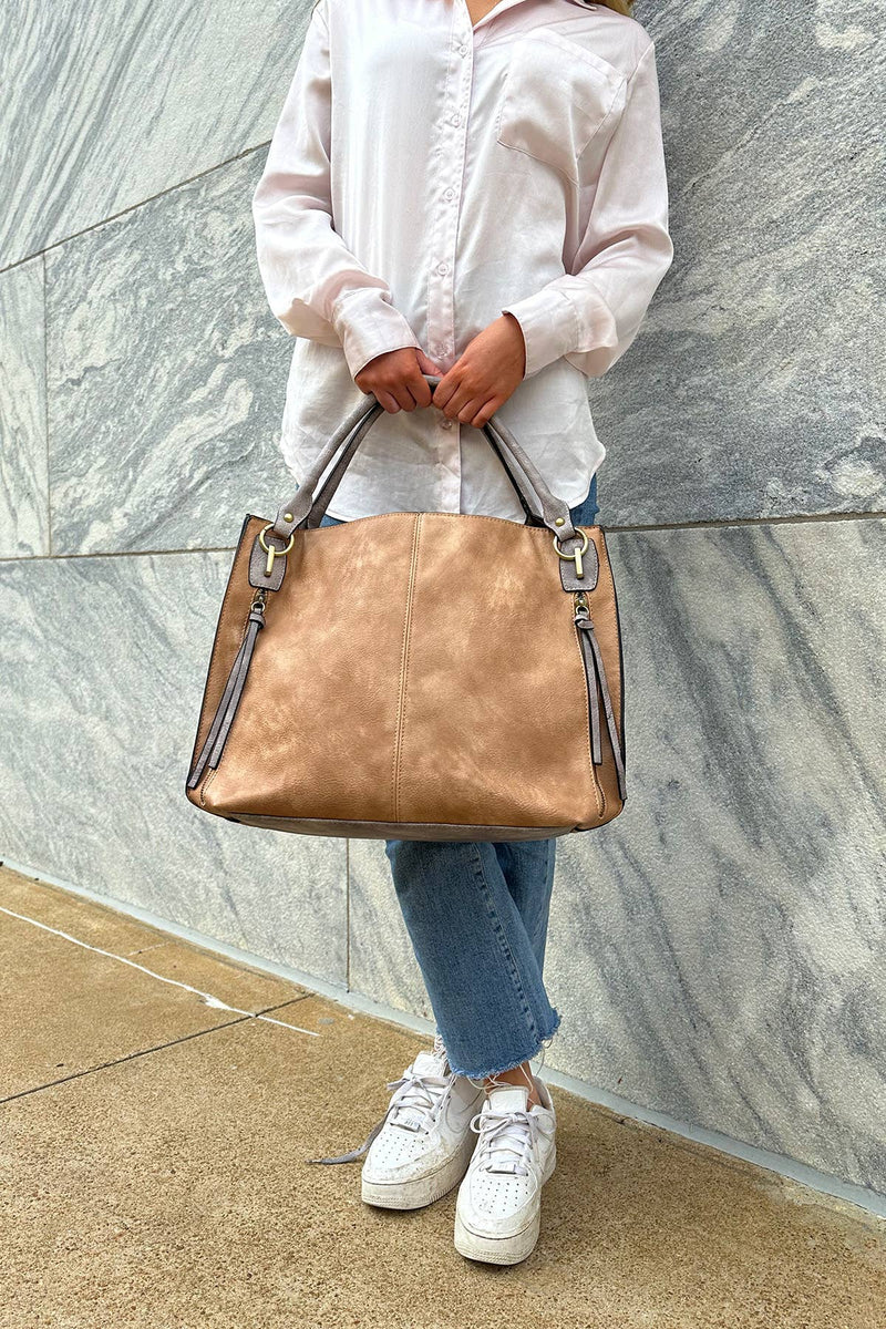 M1860DS Connar Distressed Side Pocket Tote