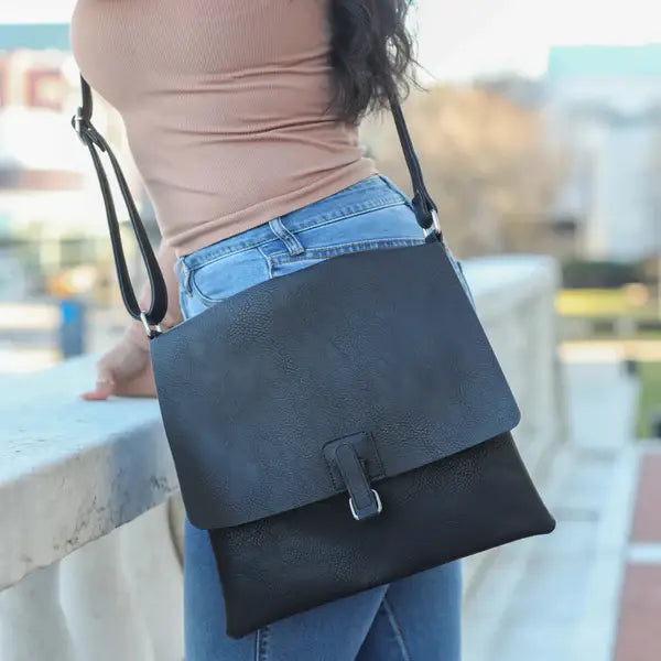 Mabel Messenger Bag: Multiple