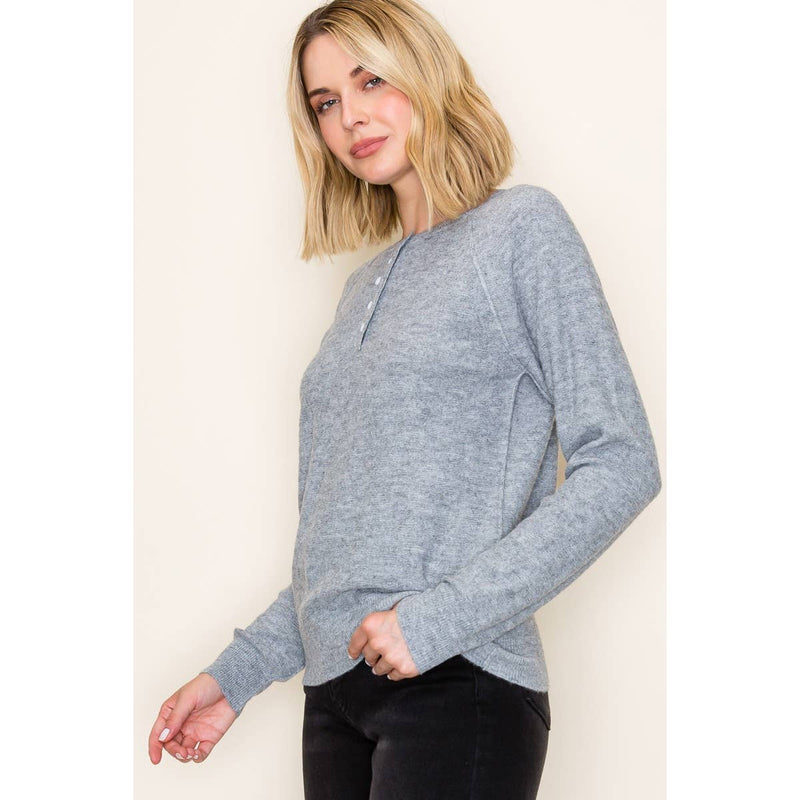 HENLEY BUTTON NECK PULLOVER SWEATER