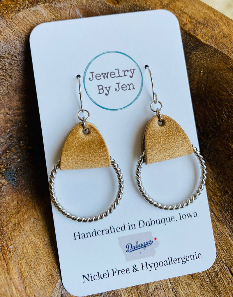 Twisted Hoop Earrings: Weathered Tan